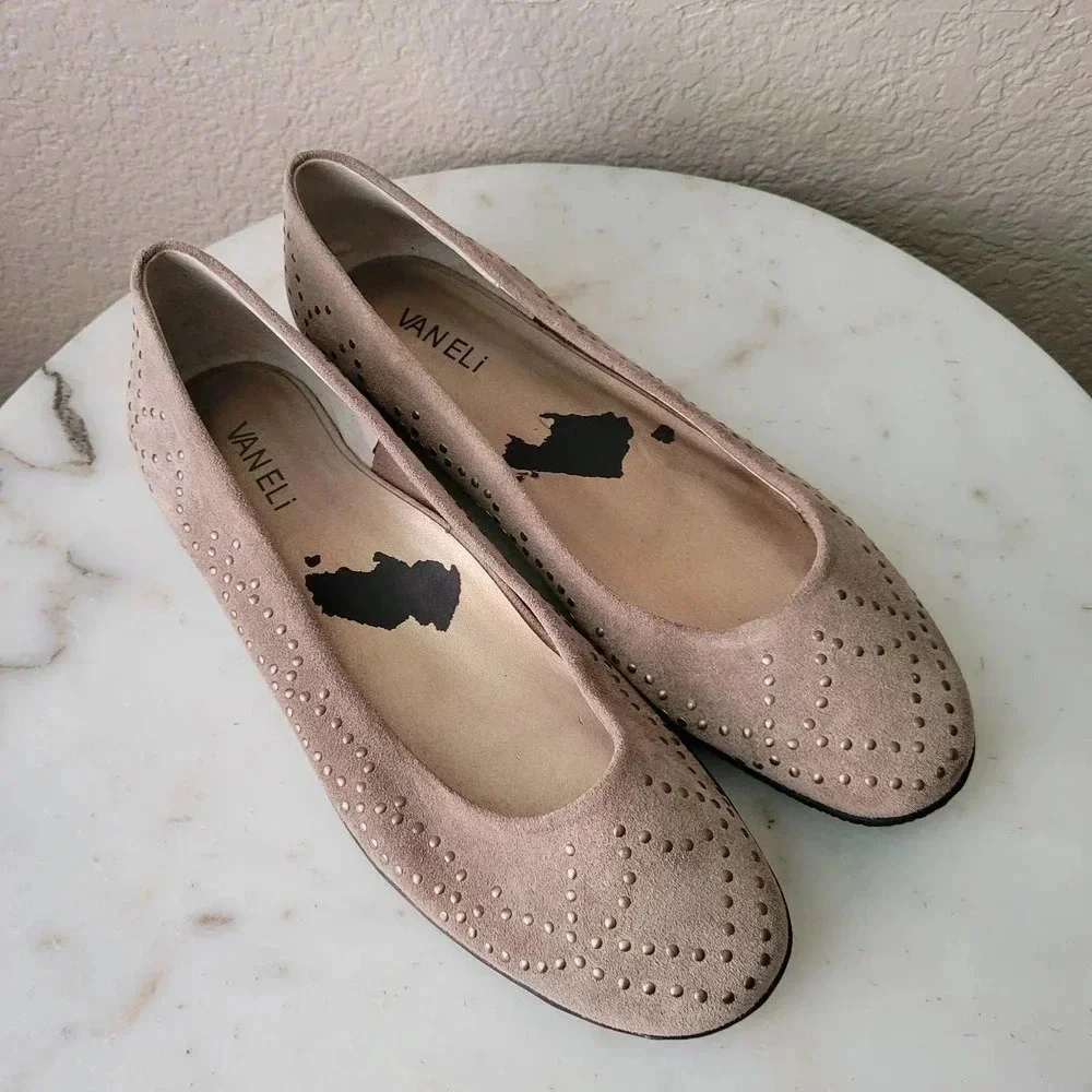 Vaneli Brown Studded Flats Rubber Sole 9